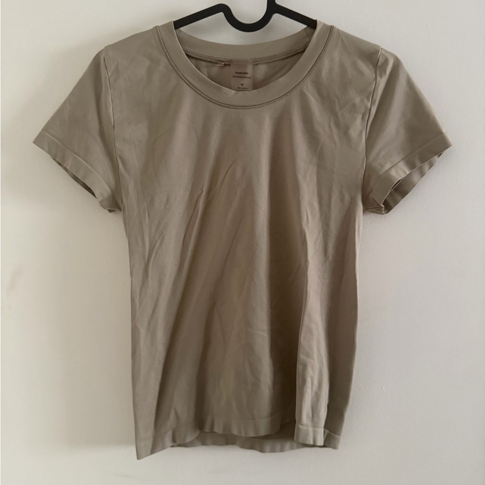 TNA Short Sleeve Crewneck Tee in Taupe